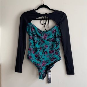 Beach riot size large NWT!